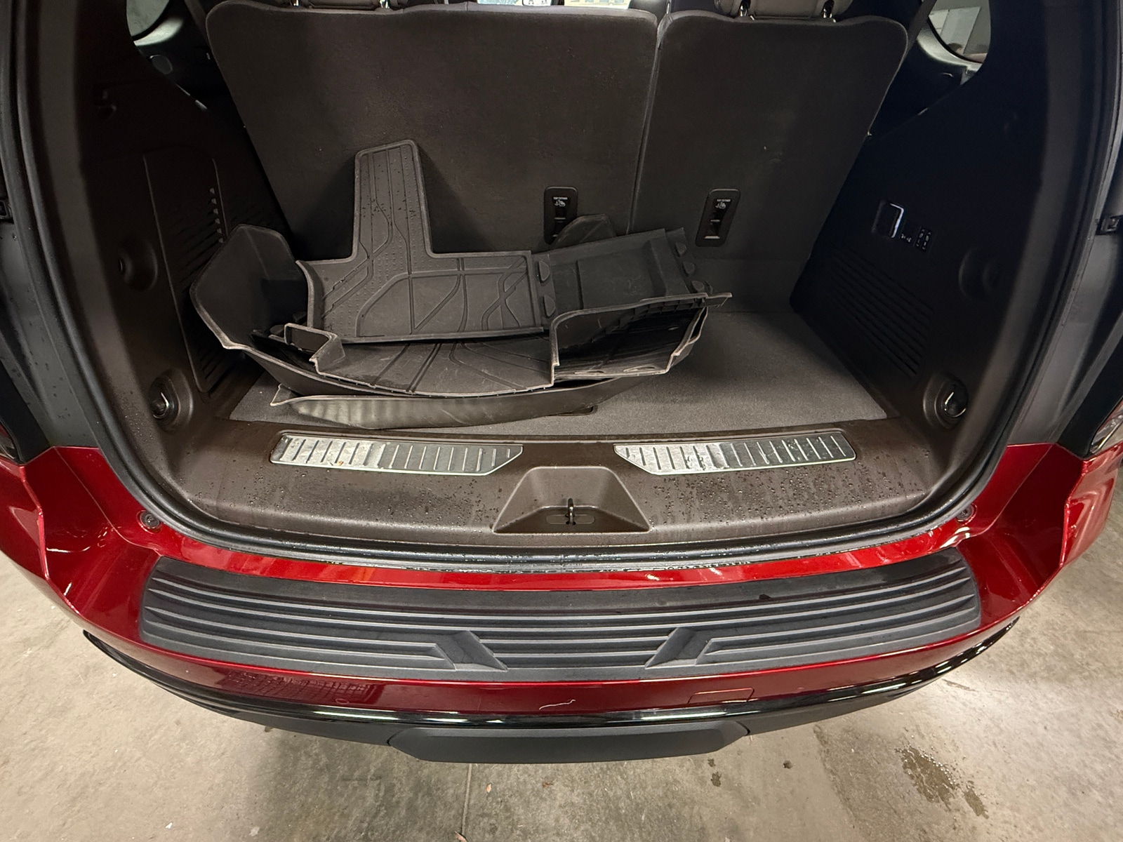 Thumbnail: 2023 Chevrolet Tahoe - 6