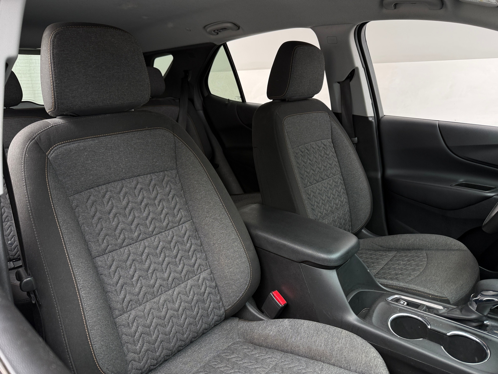 Thumbnail: 2022 Chevrolet Equinox - 2