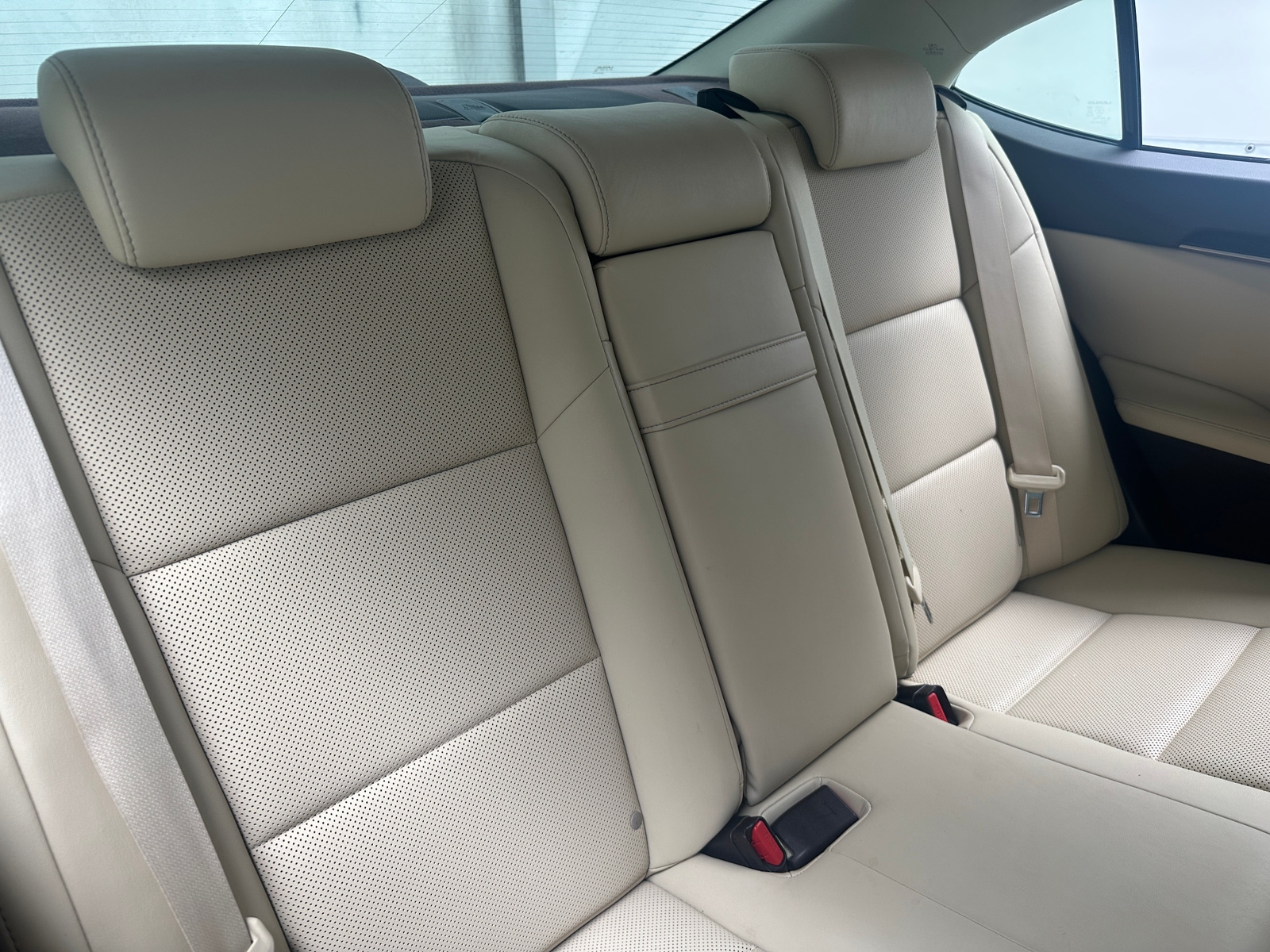 Thumbnail: 2016 Lexus ES - 6