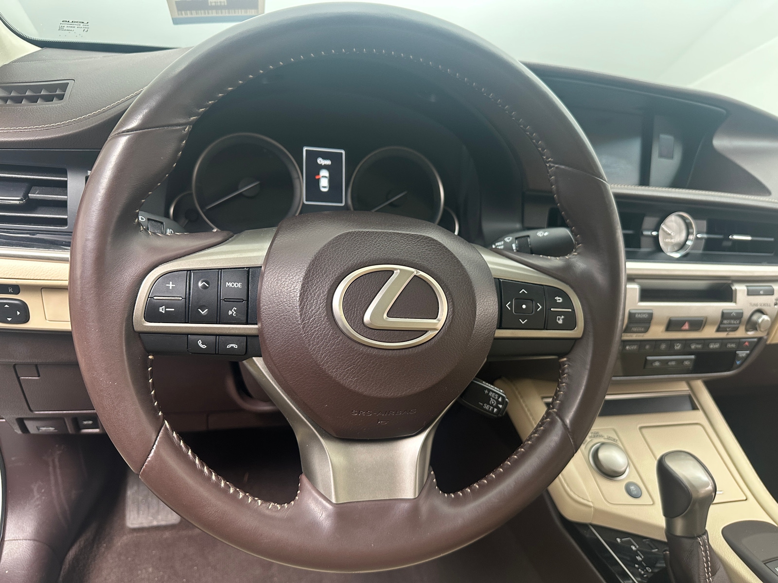 Thumbnail: 2016 Lexus ES - 5