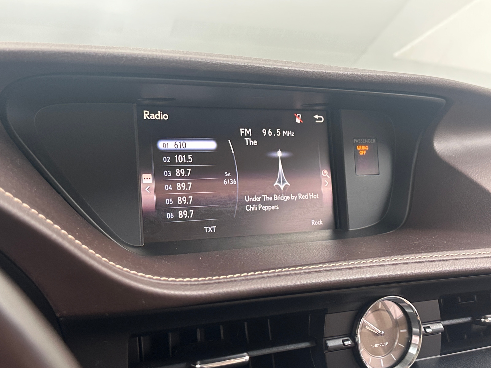 Thumbnail: 2016 Lexus ES - 4