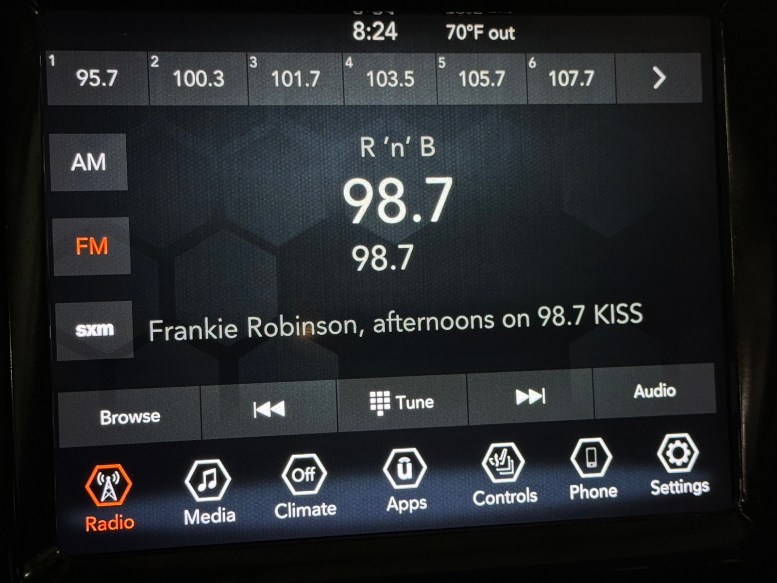 Thumbnail: 2019 Jeep Cherokee - 3