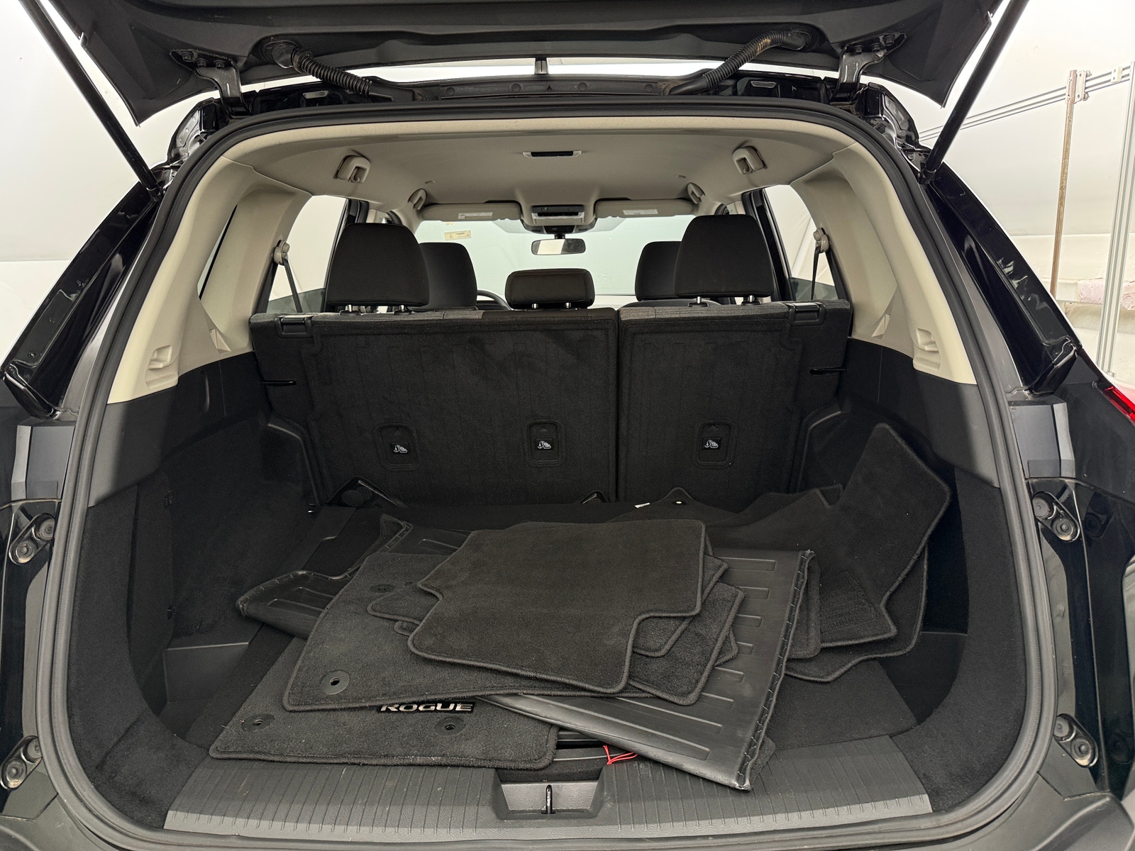 Thumbnail: 2023 Nissan Rogue - 7