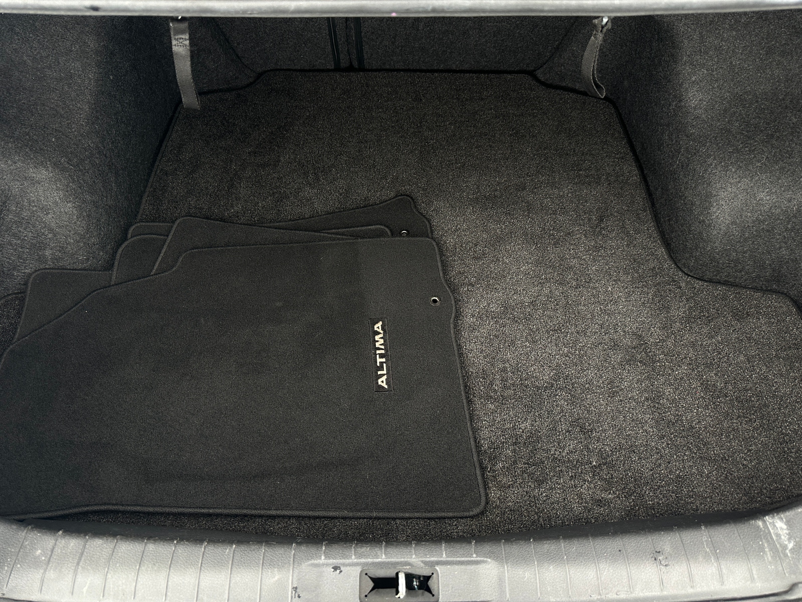 Thumbnail: 2013 Nissan Altima - 7