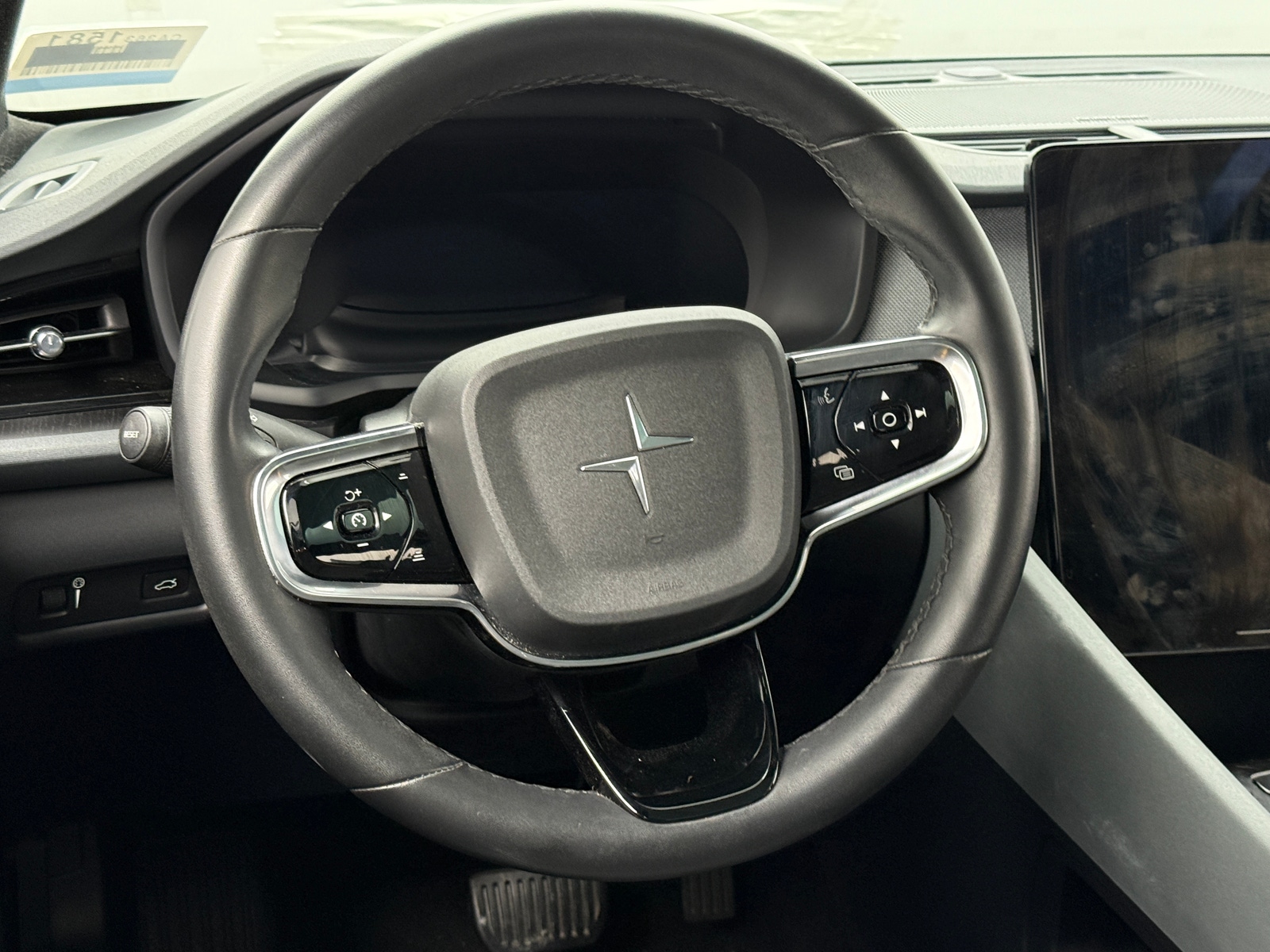 Thumbnail: 2021 Polestar 2 - 5