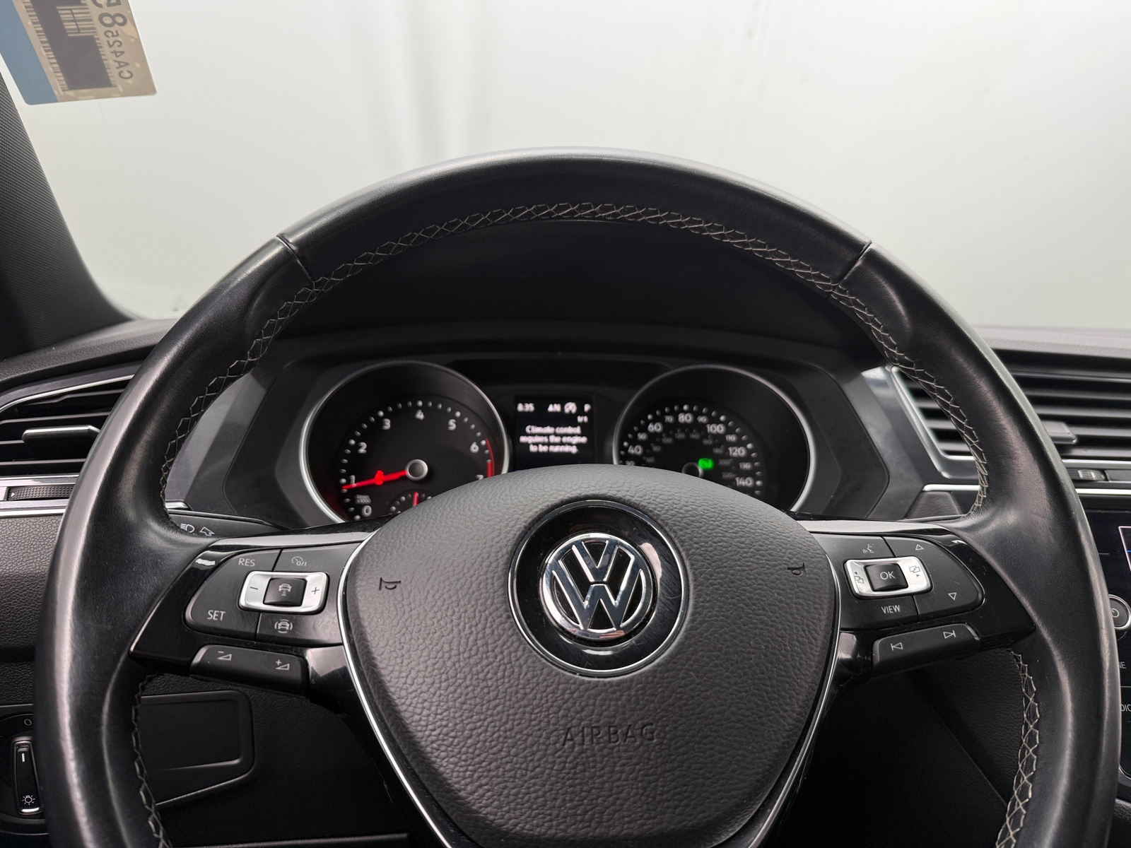 Thumbnail: 2021 Volkswagen Tiguan - 4