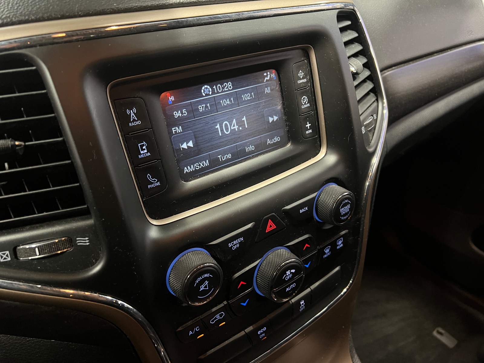 Thumbnail: 2014 Jeep Grand Cherokee - 4