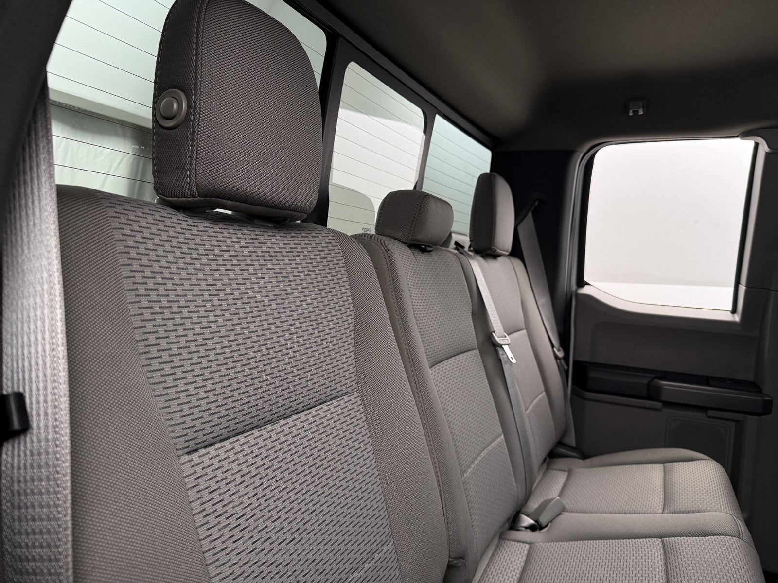 Thumbnail: 2019 Ford Econoline - 6