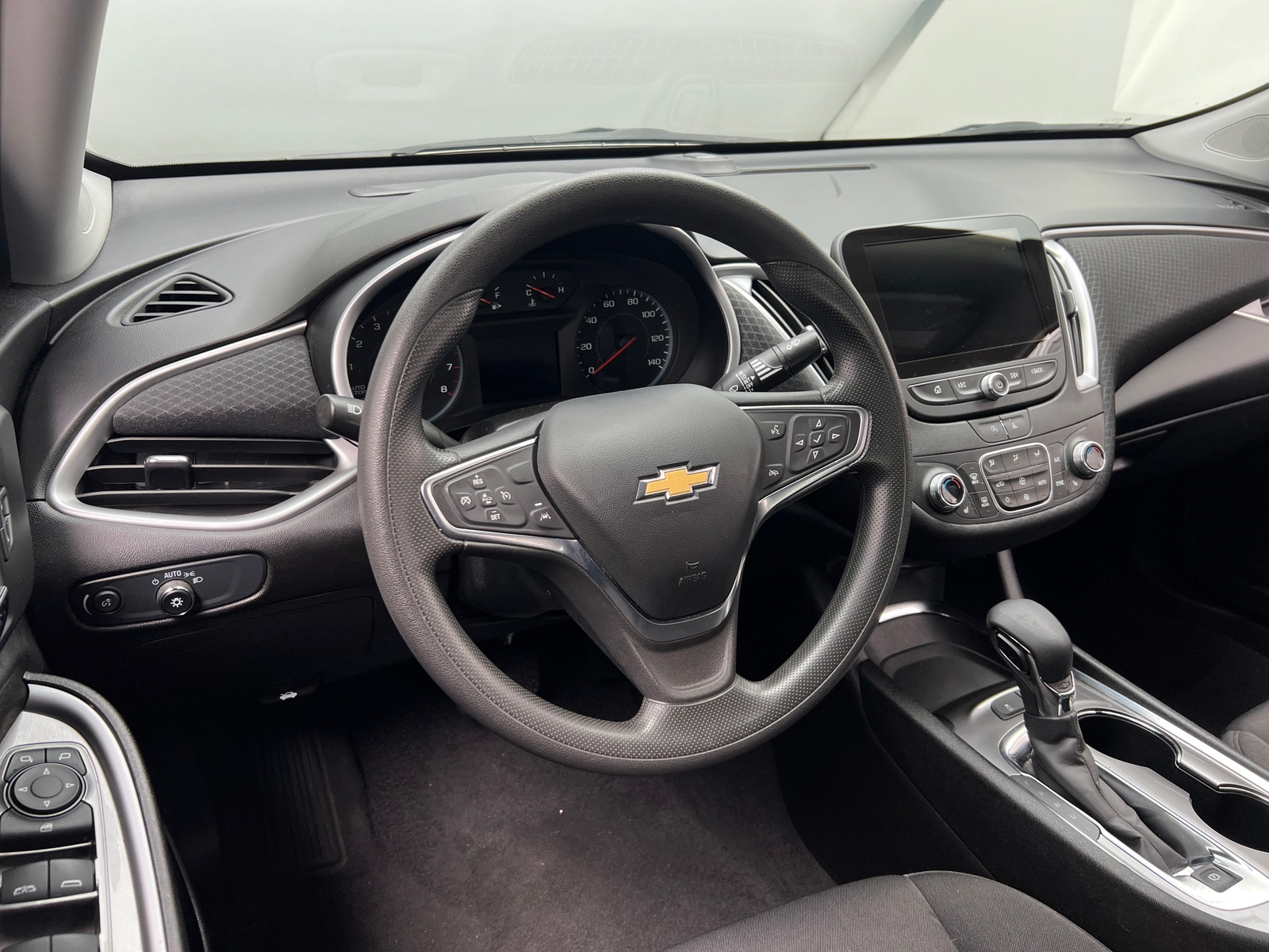 Thumbnail: 2024 Chevrolet Malibu - 5