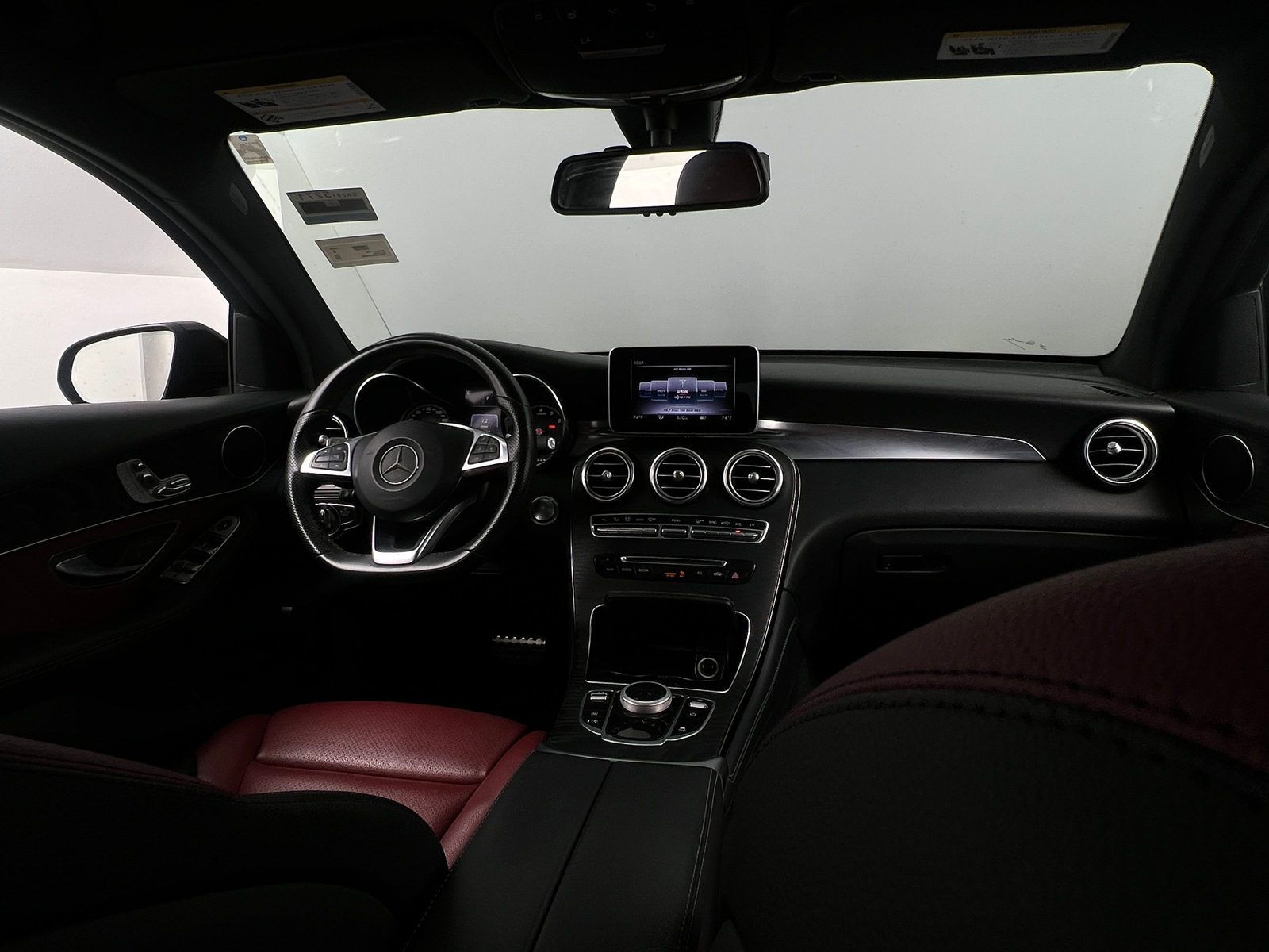 Thumbnail: 2018 Mercedes-Benz GLC - 3