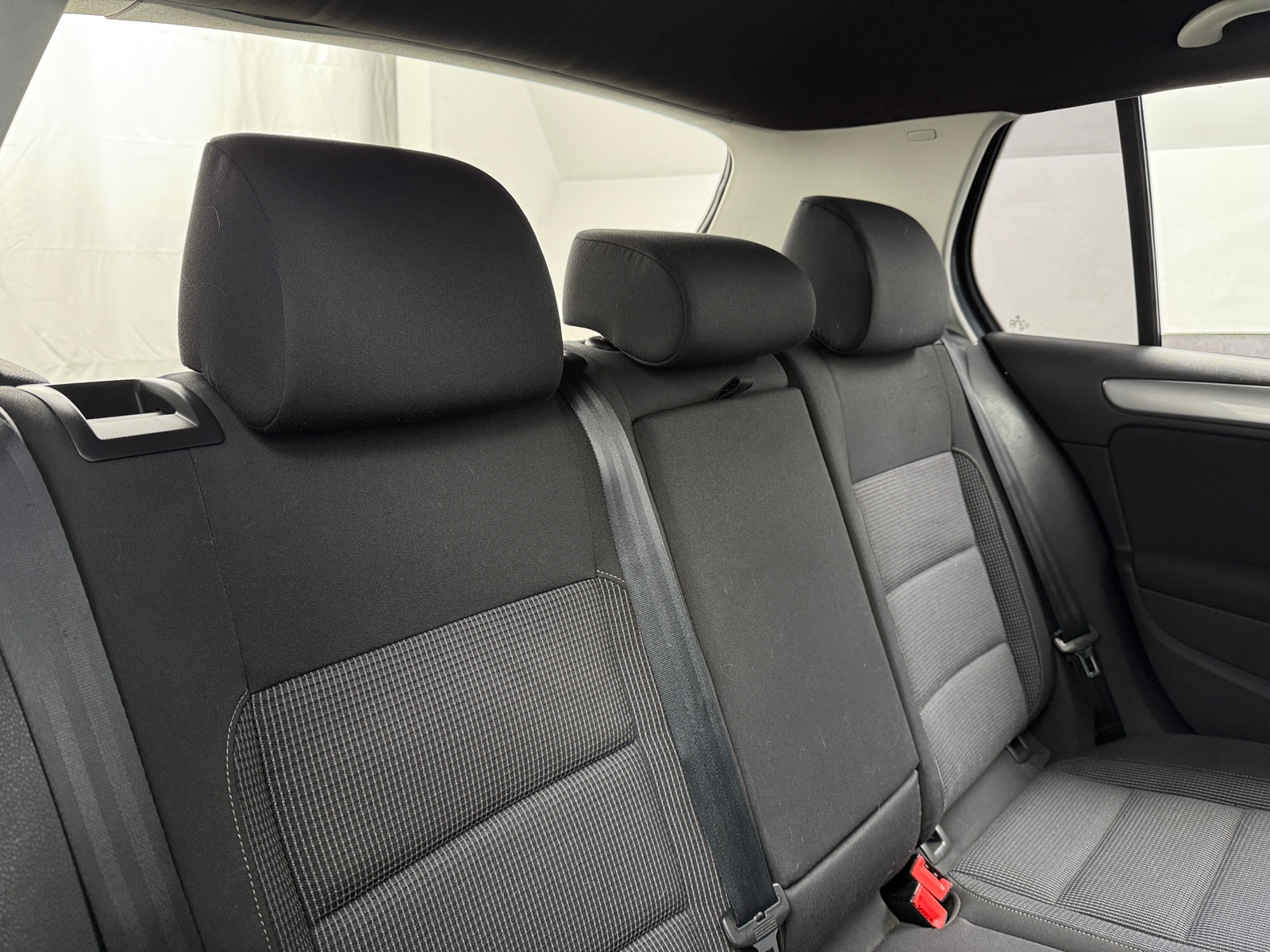 Thumbnail: 2012 Volkswagen Golf - 6