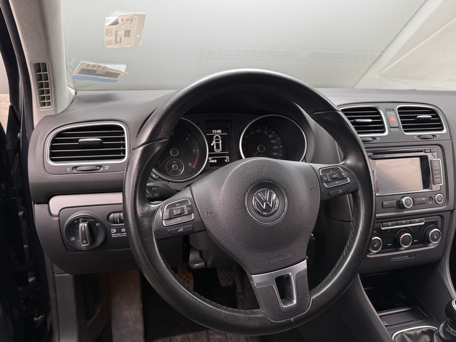 Thumbnail: 2012 Volkswagen Golf - 5