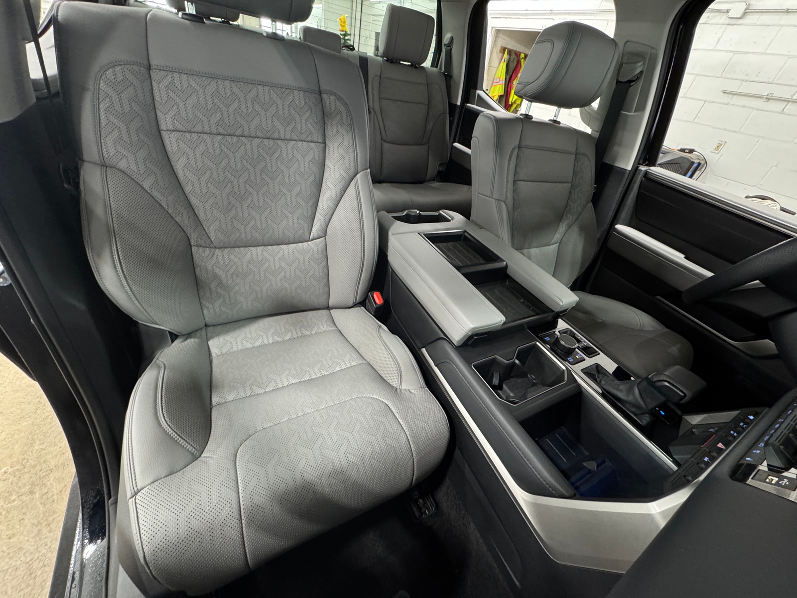 Thumbnail: 2024 Toyota Tundra - 2