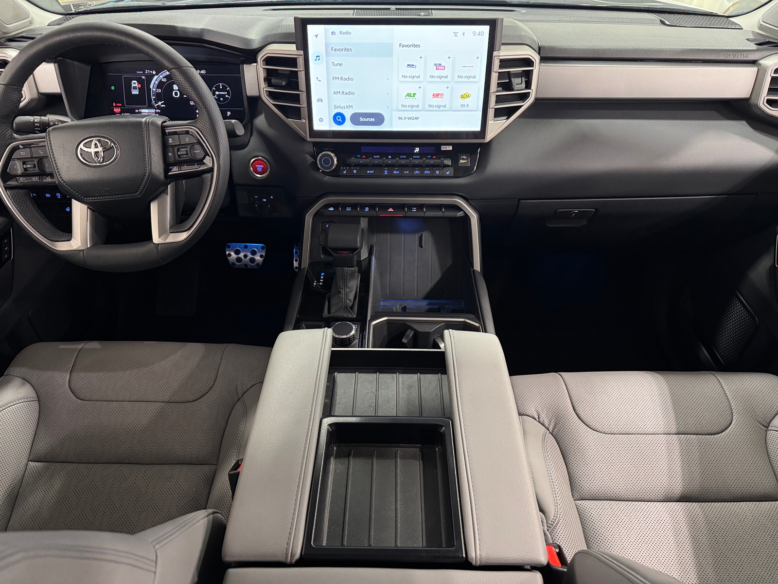 Thumbnail: 2024 Toyota Tundra - 3