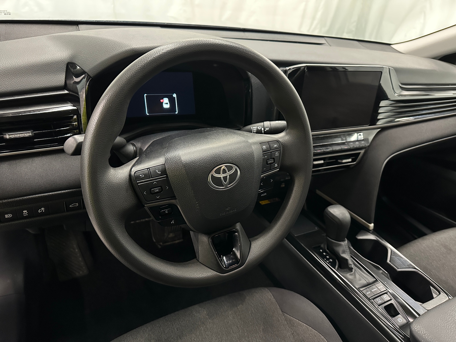 Thumbnail: 2025 Toyota Camry - 5