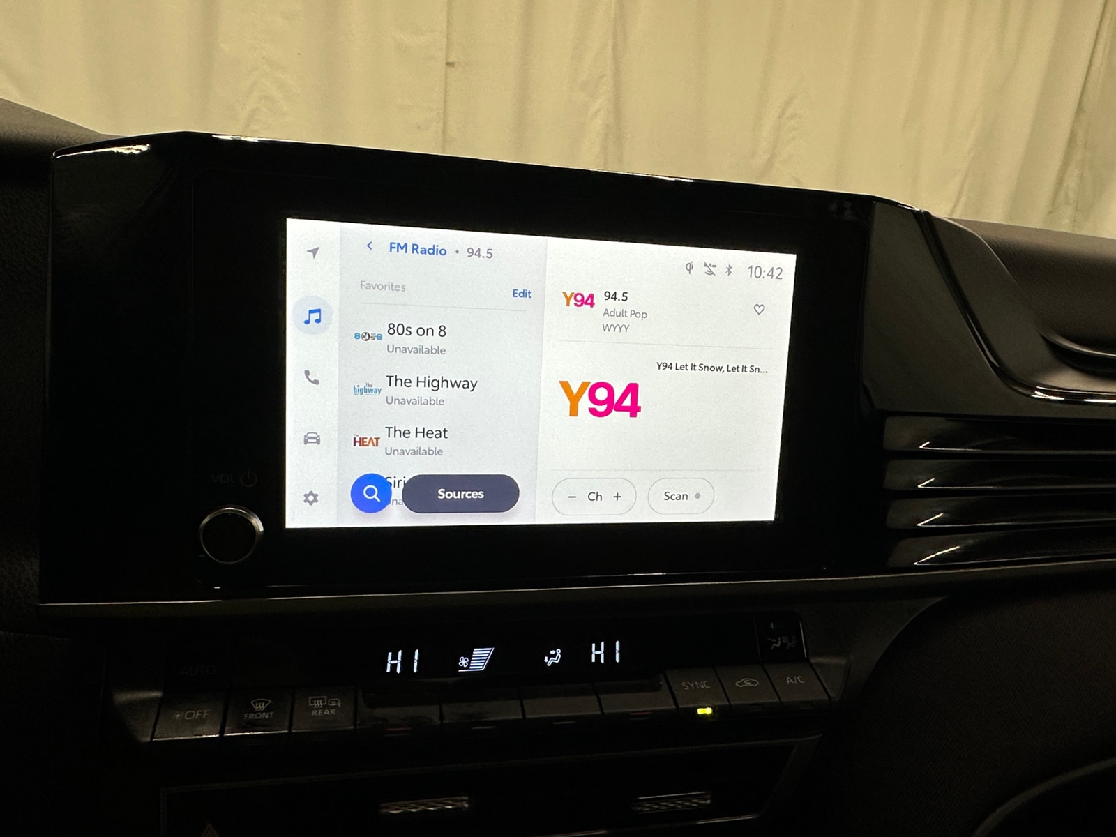 Thumbnail: 2025 Toyota Camry - 4