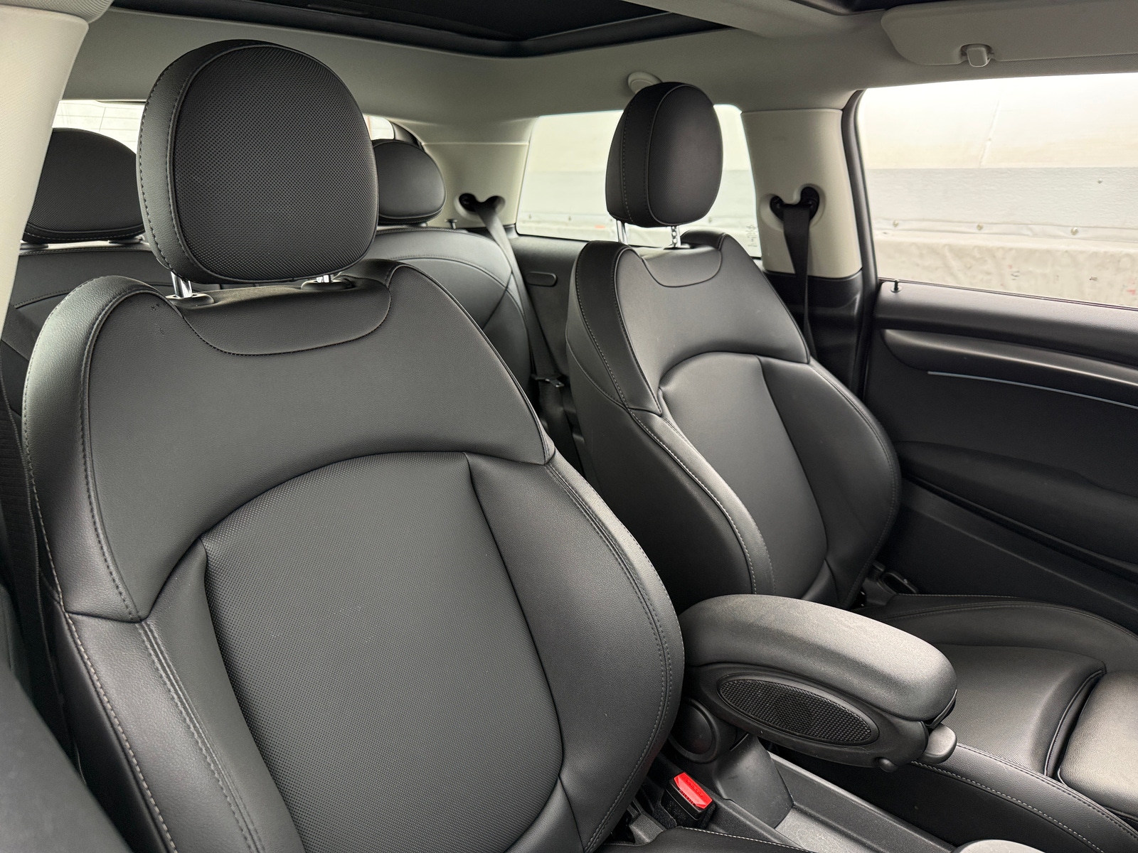 Thumbnail: 2024 MINI Cooper Hardtop - 2