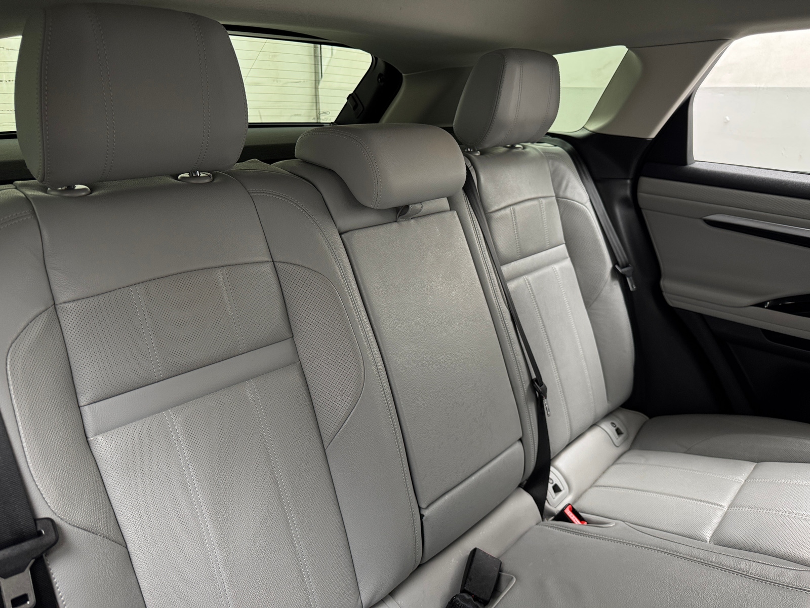 Thumbnail: 2020 Land Rover Range Rover Evoque - 5