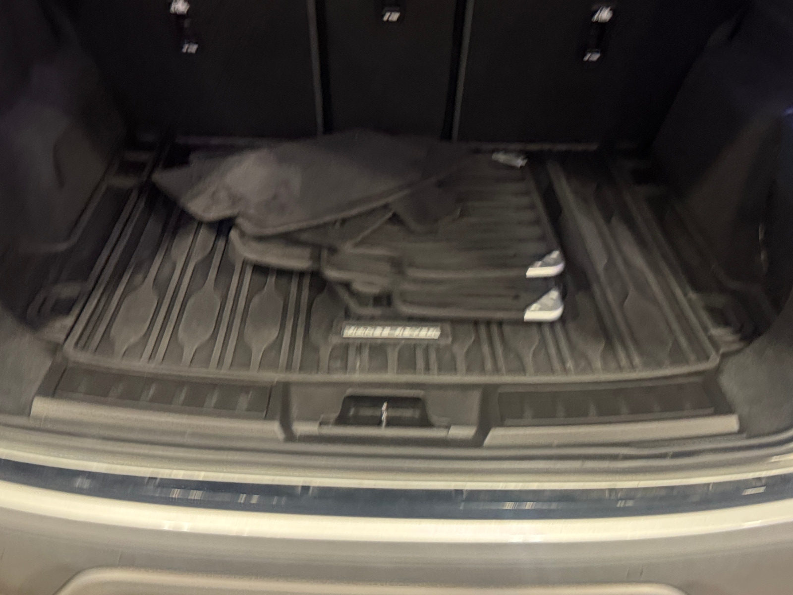 Thumbnail: 2020 Land Rover Range Rover Evoque - 6