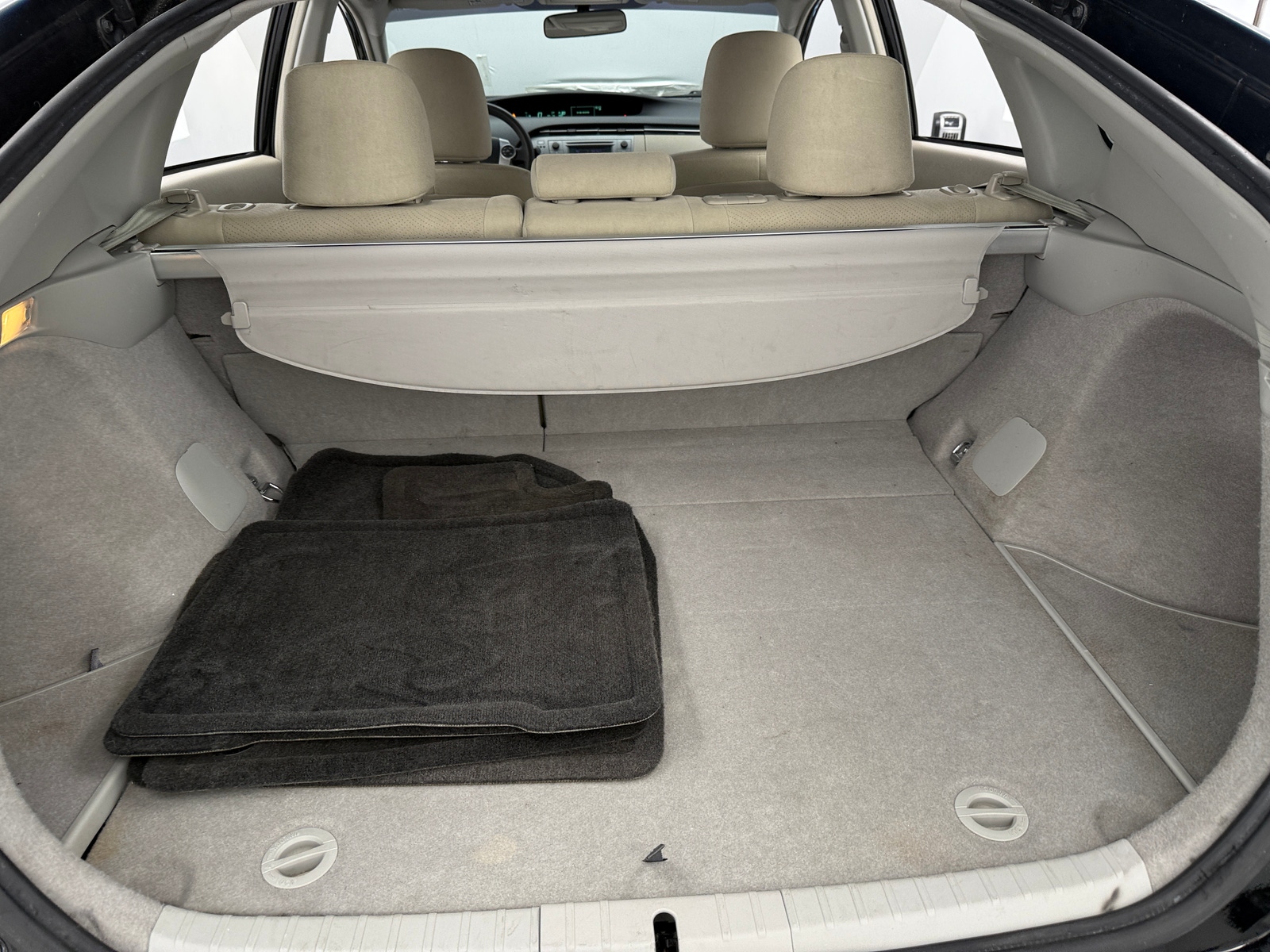 Thumbnail: 2015 Toyota Prius - 7