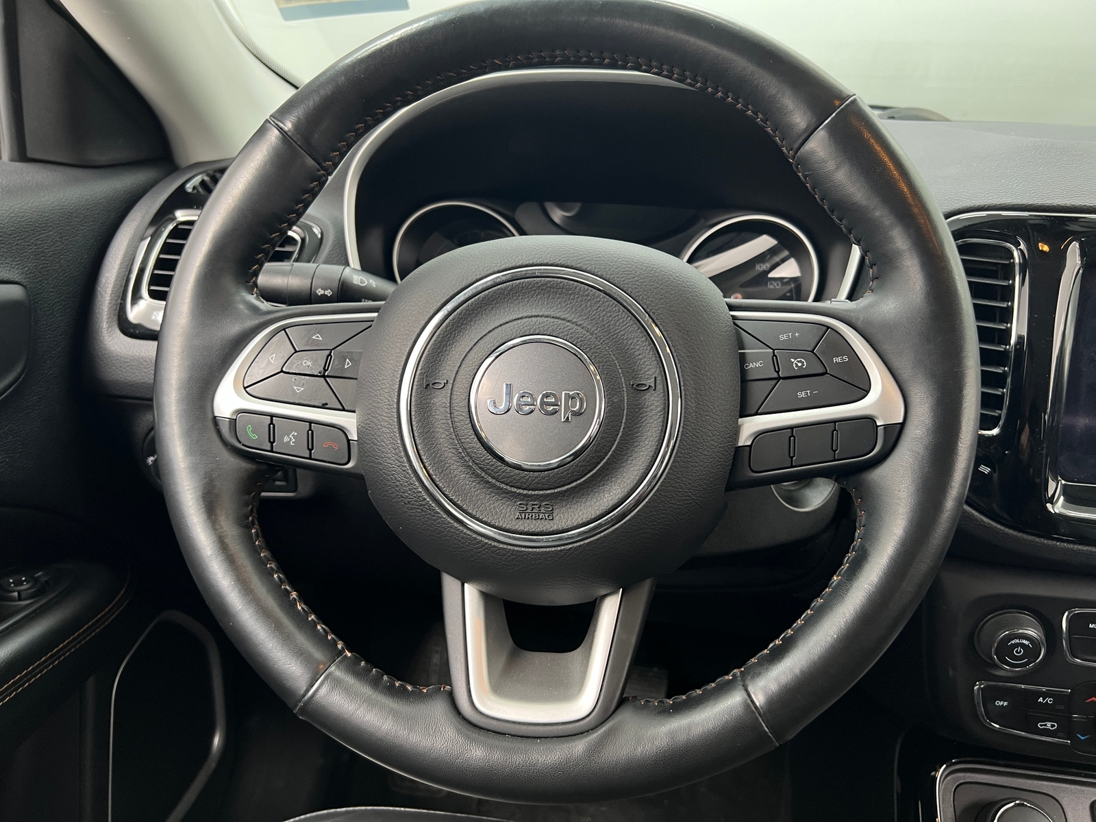 Thumbnail: 2019 Jeep Compass - 4