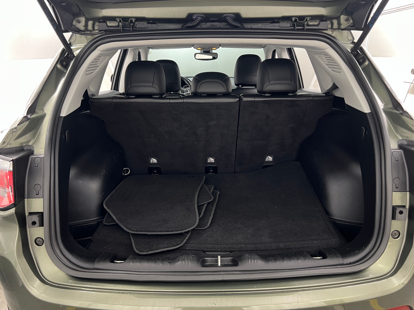 Thumbnail: 2019 Jeep Compass - 6