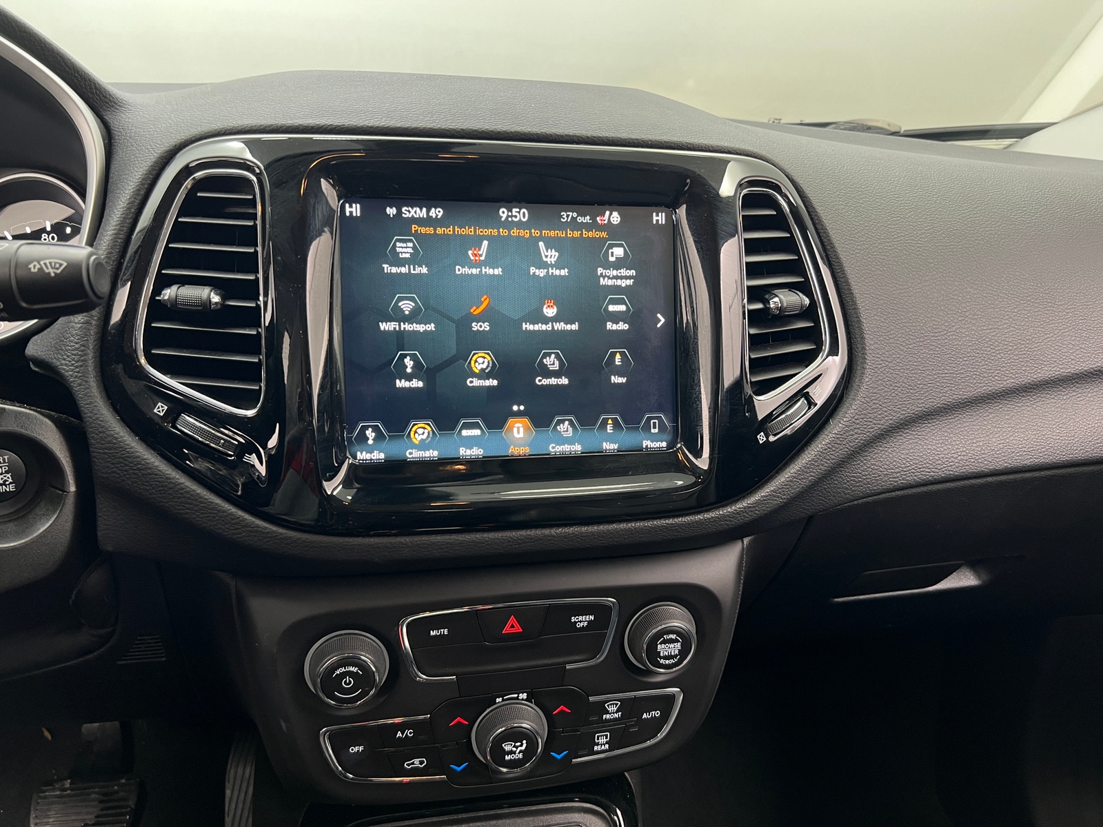 Thumbnail: 2019 Jeep Compass - 3