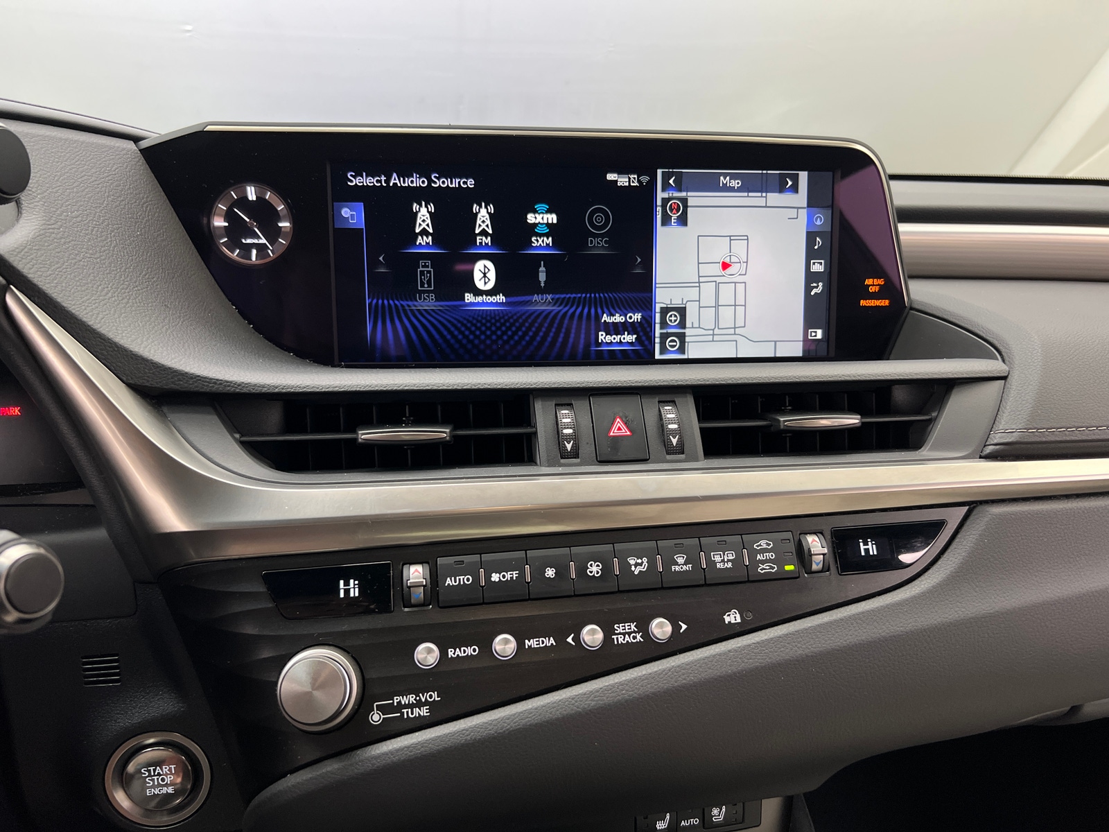 Thumbnail: 2021 Lexus ES - 3