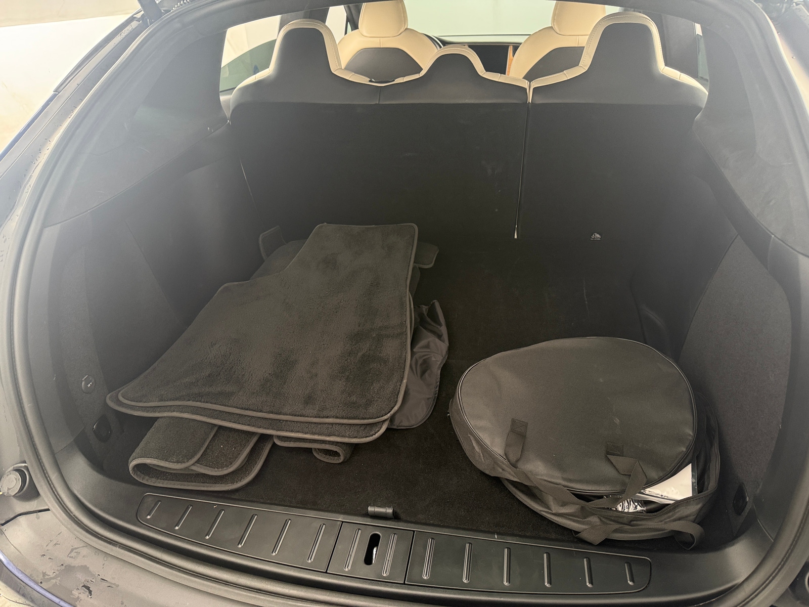 Thumbnail: 2020 Tesla Model X - 6