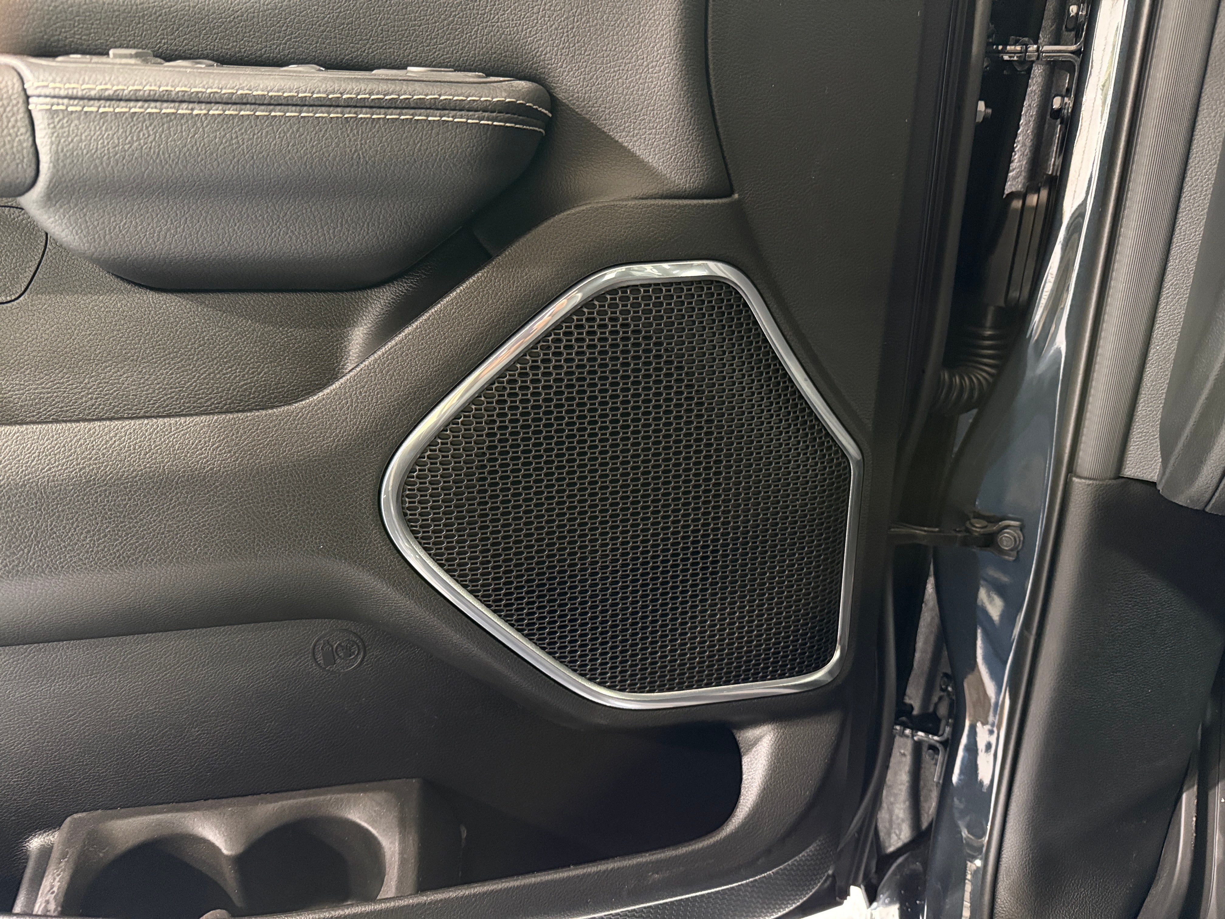 2026 RAM 1500 Laramie - Photo 11