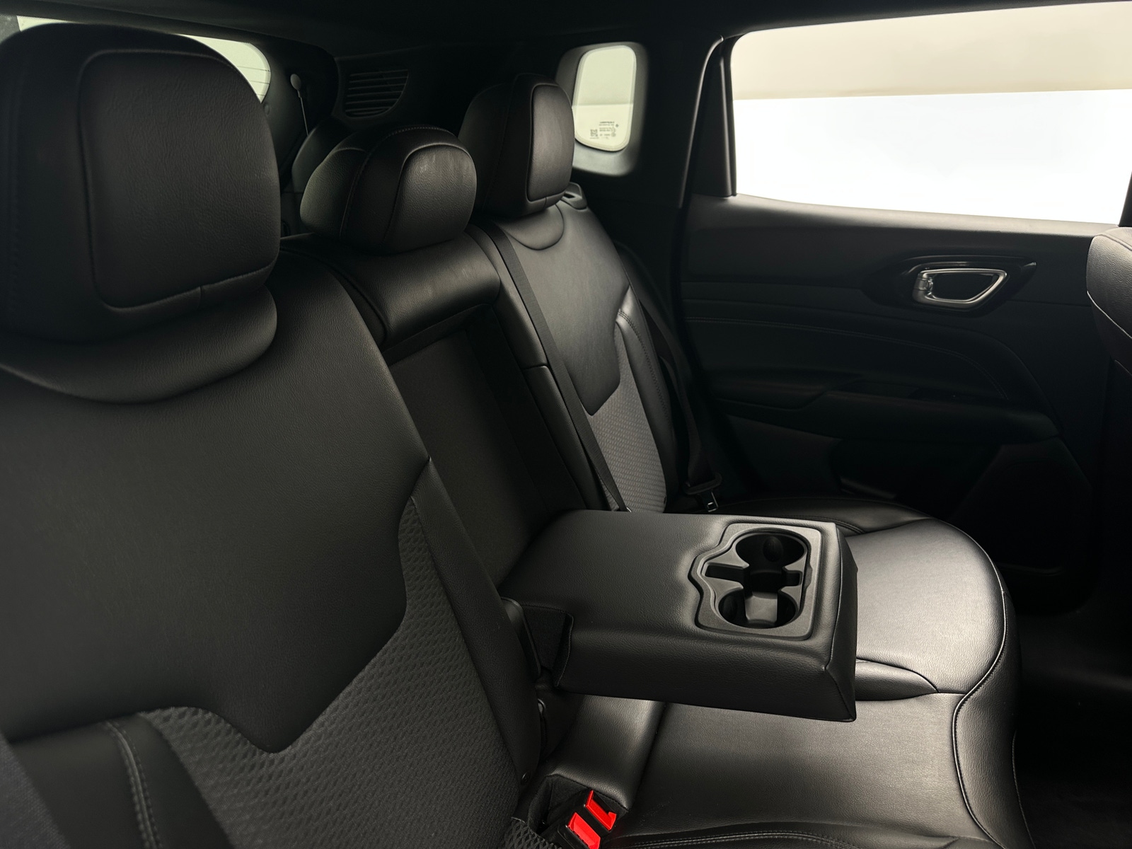 Thumbnail: 2022 Jeep Compass - 6