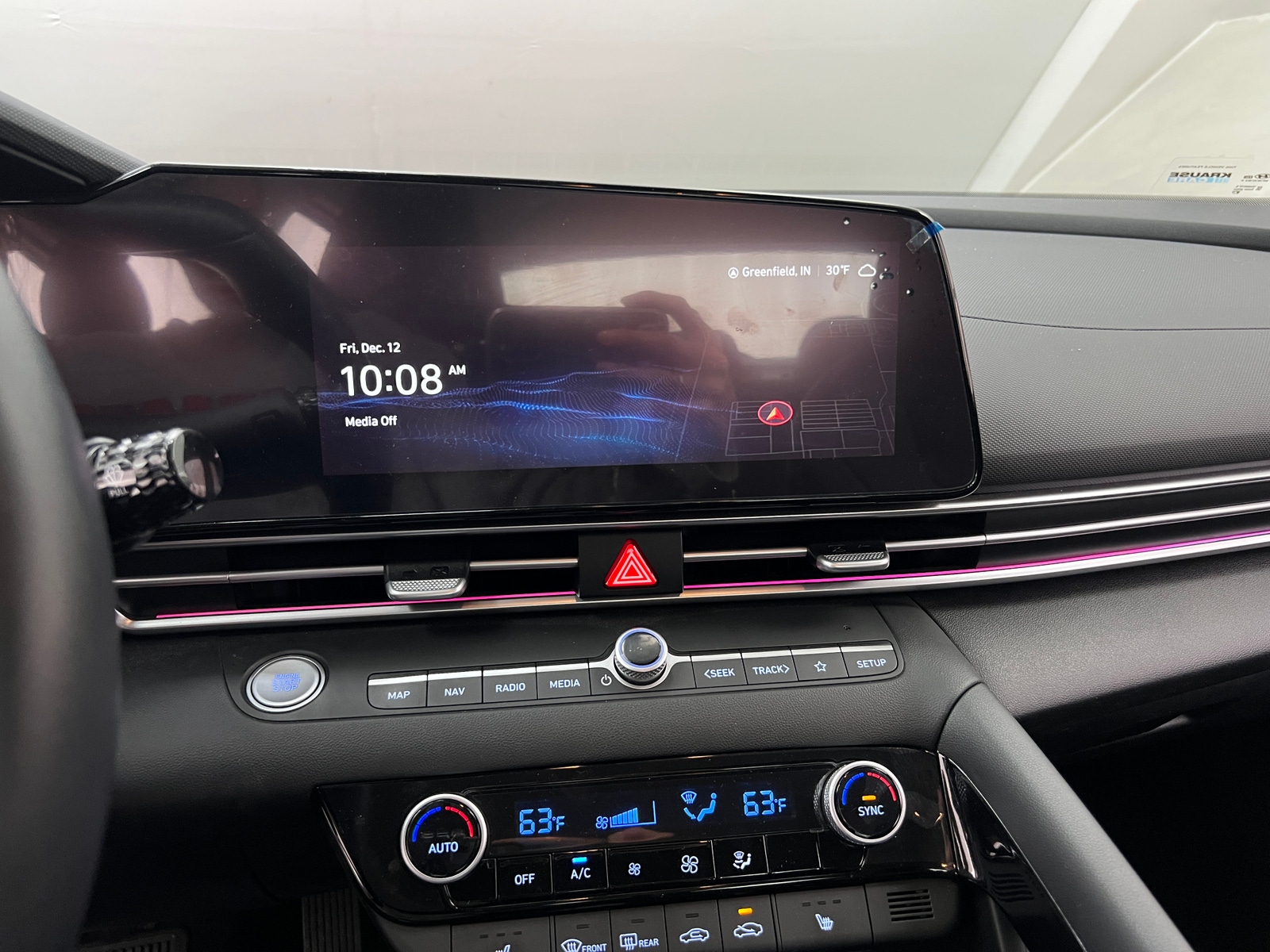 Thumbnail: 2024 Hyundai Elantra - 3