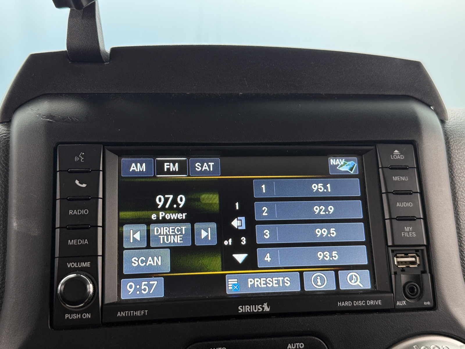 Thumbnail: 2017 Jeep Wrangler - 3