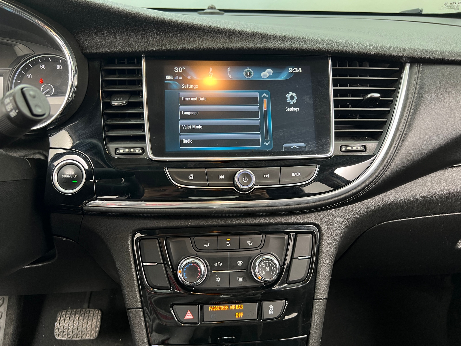 Thumbnail: 2019 Buick Encore - 4