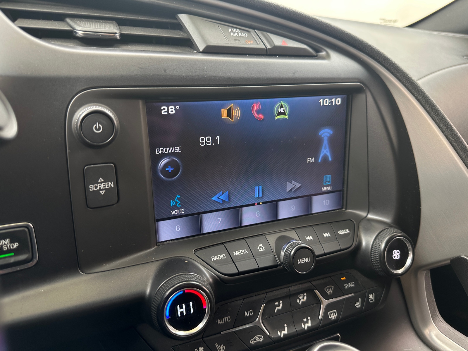 Thumbnail: 2015 Chevrolet Corvette - 3