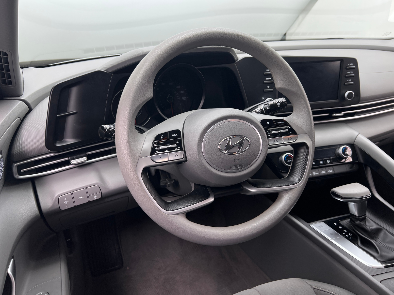 Thumbnail: 2022 Hyundai Elantra - 5