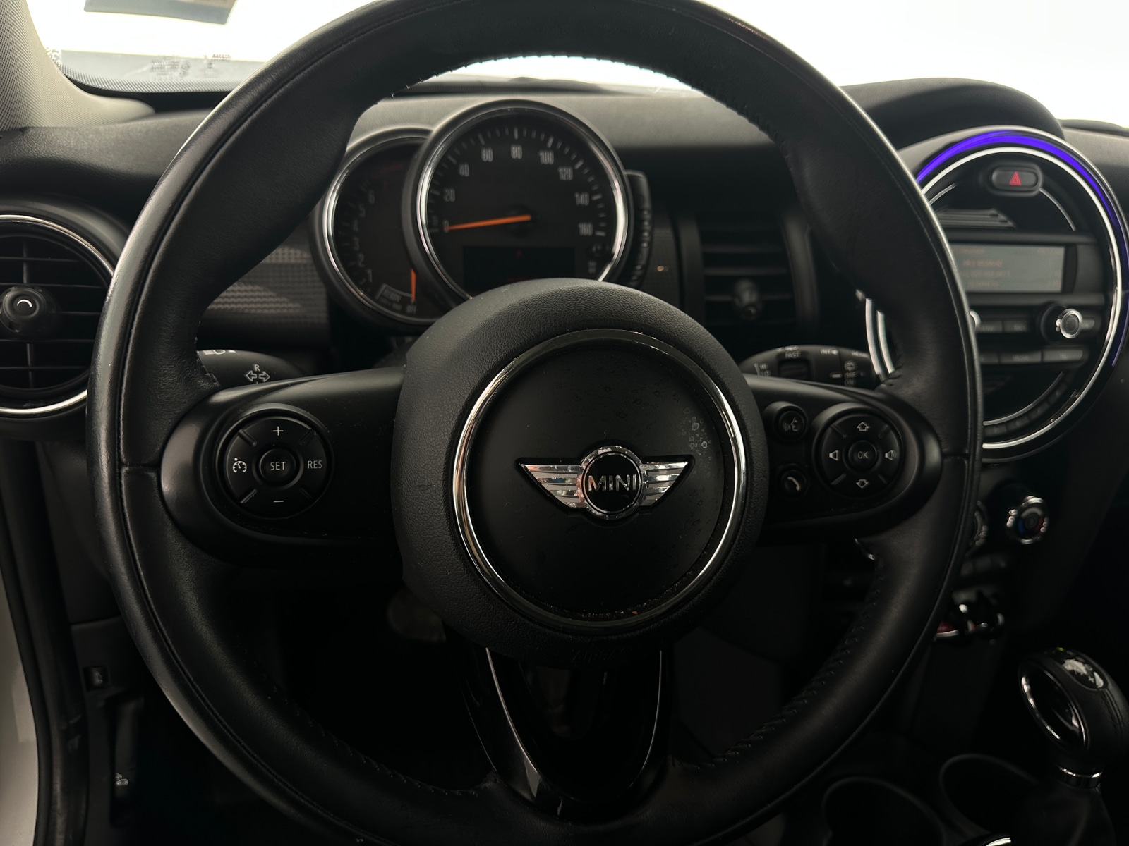 Thumbnail: 2014 MINI Cooper Hardtop - 5