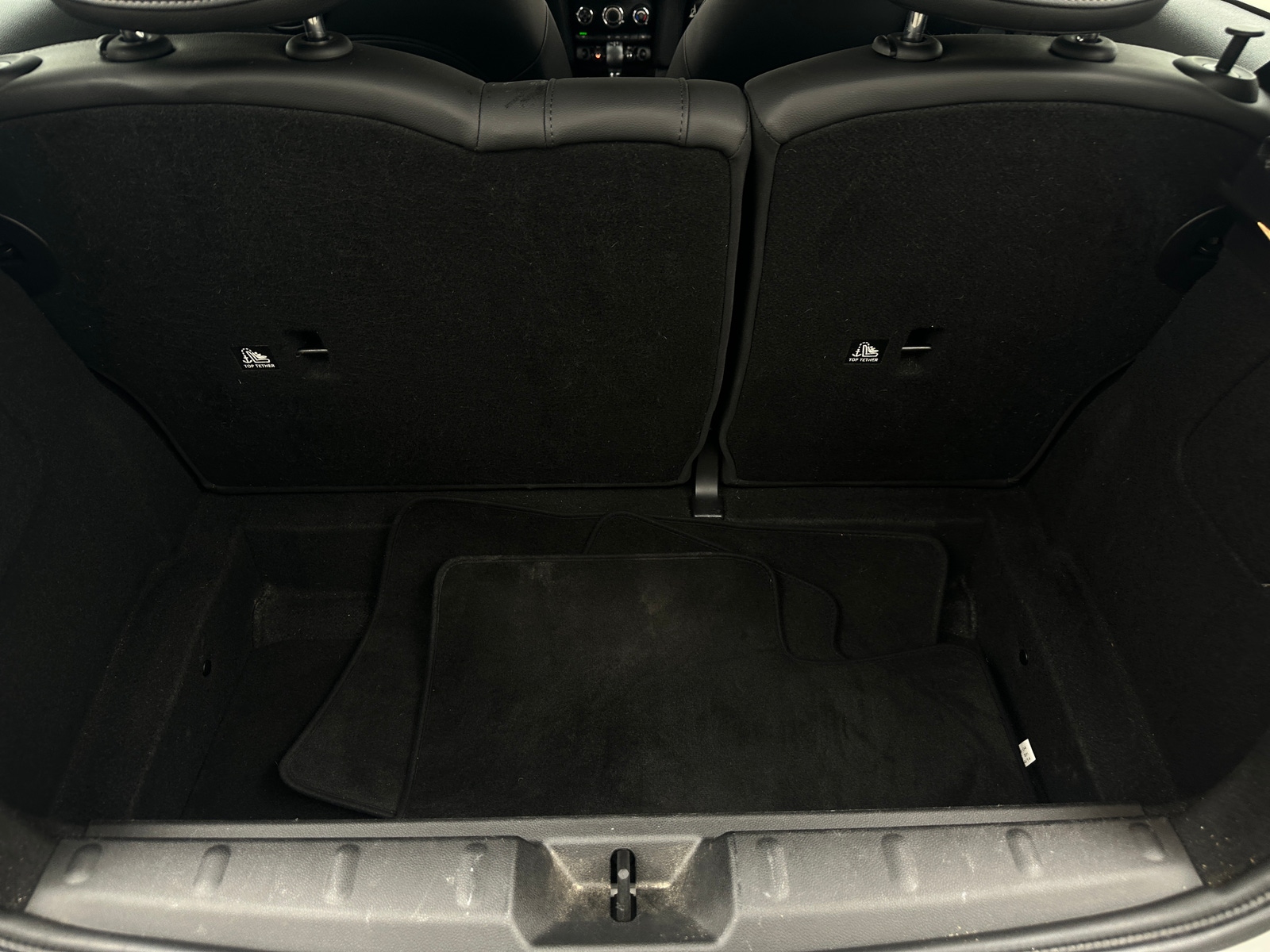 Thumbnail: 2014 MINI Cooper Hardtop - 7