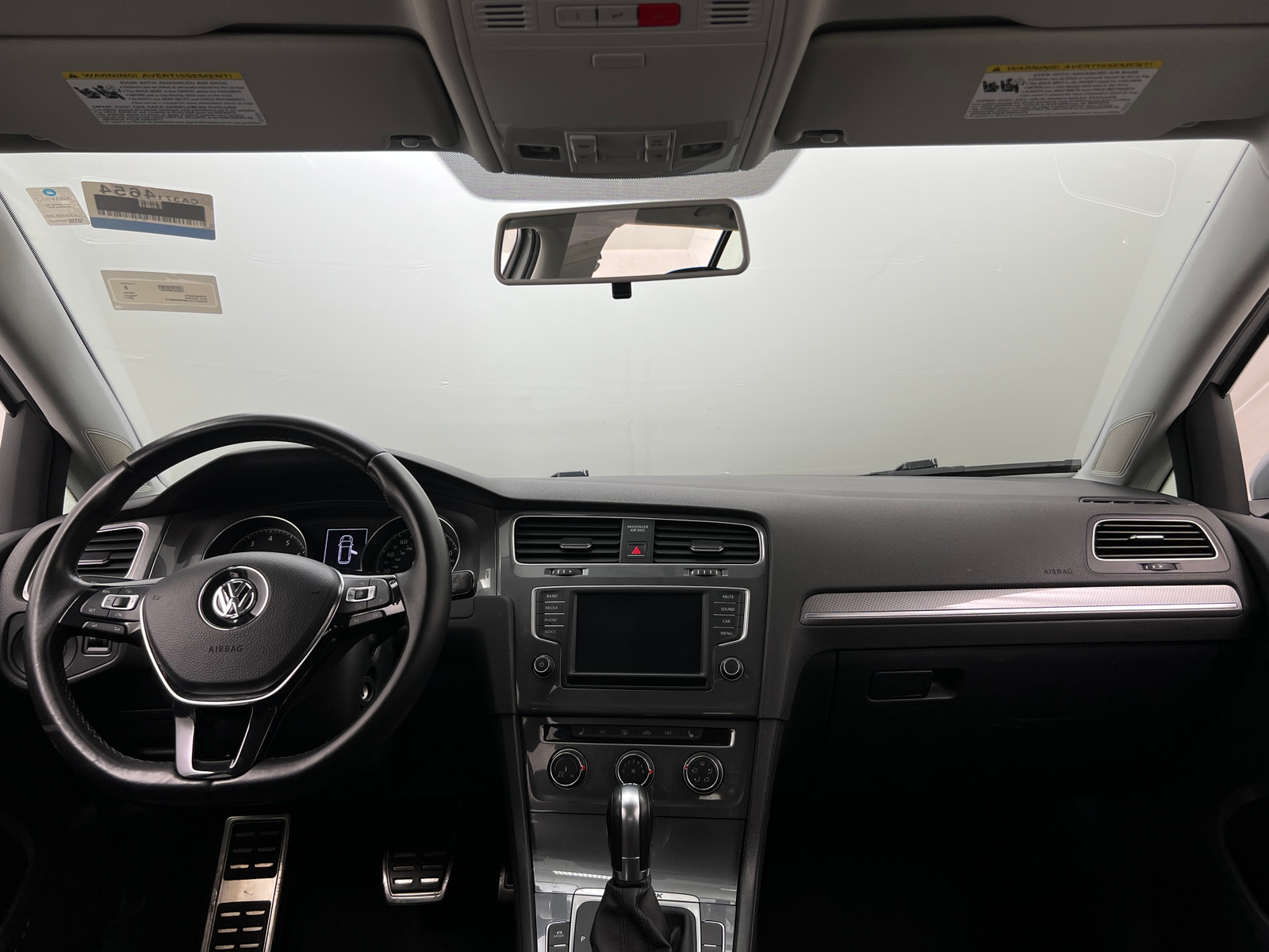 Thumbnail: 2017 Volkswagen Golf - 2