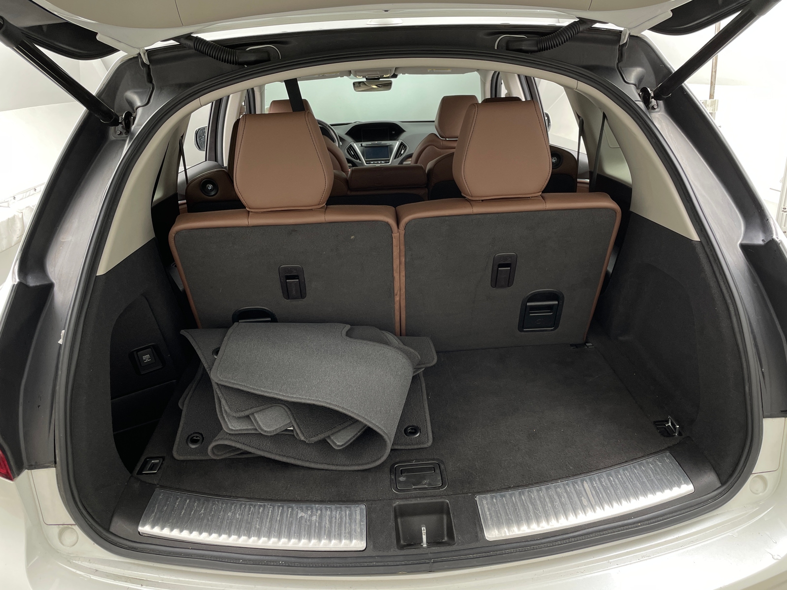 Thumbnail: 2020 Acura MDX - 6