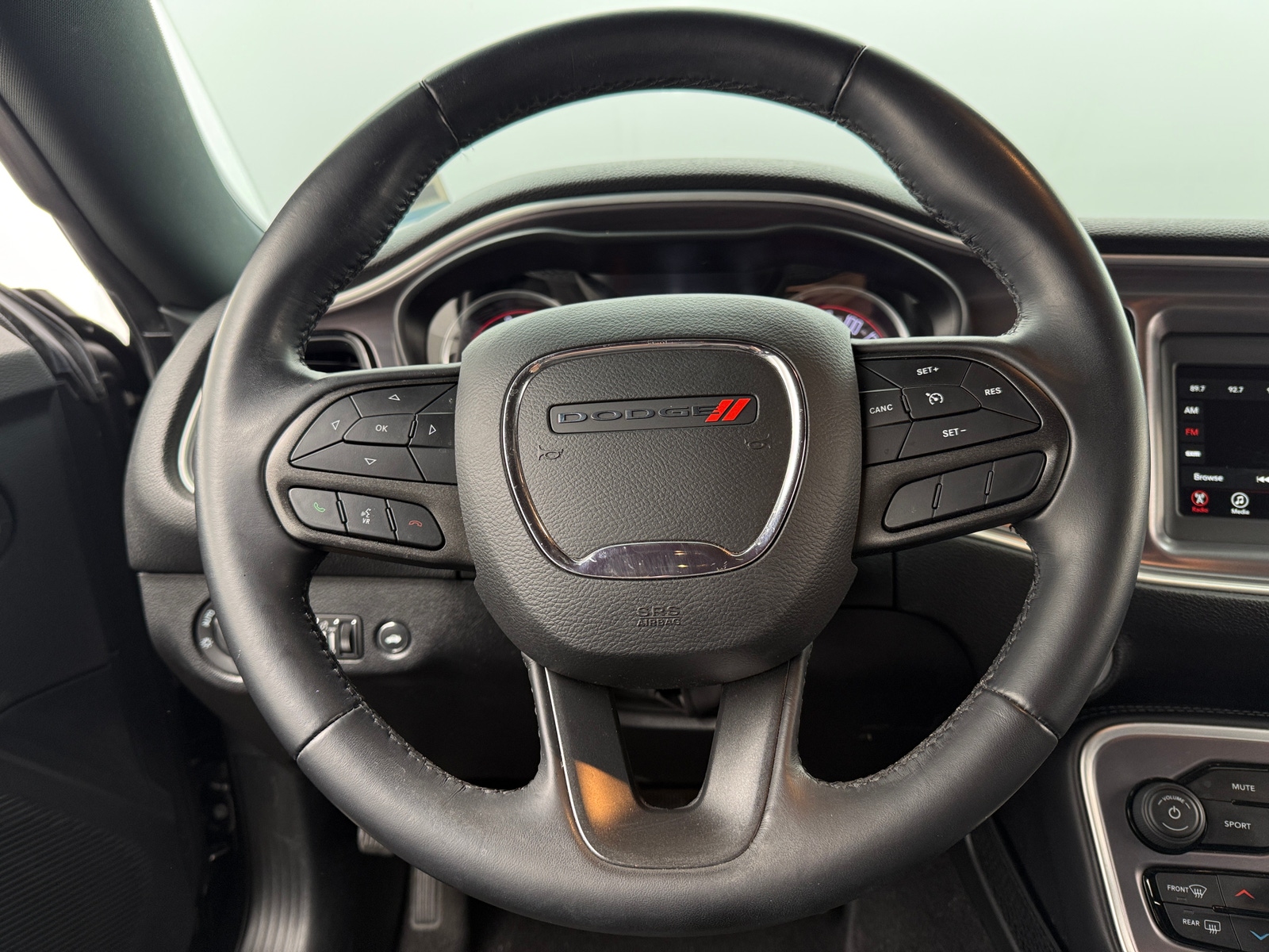 Thumbnail: 2021 Dodge Challenger - 4