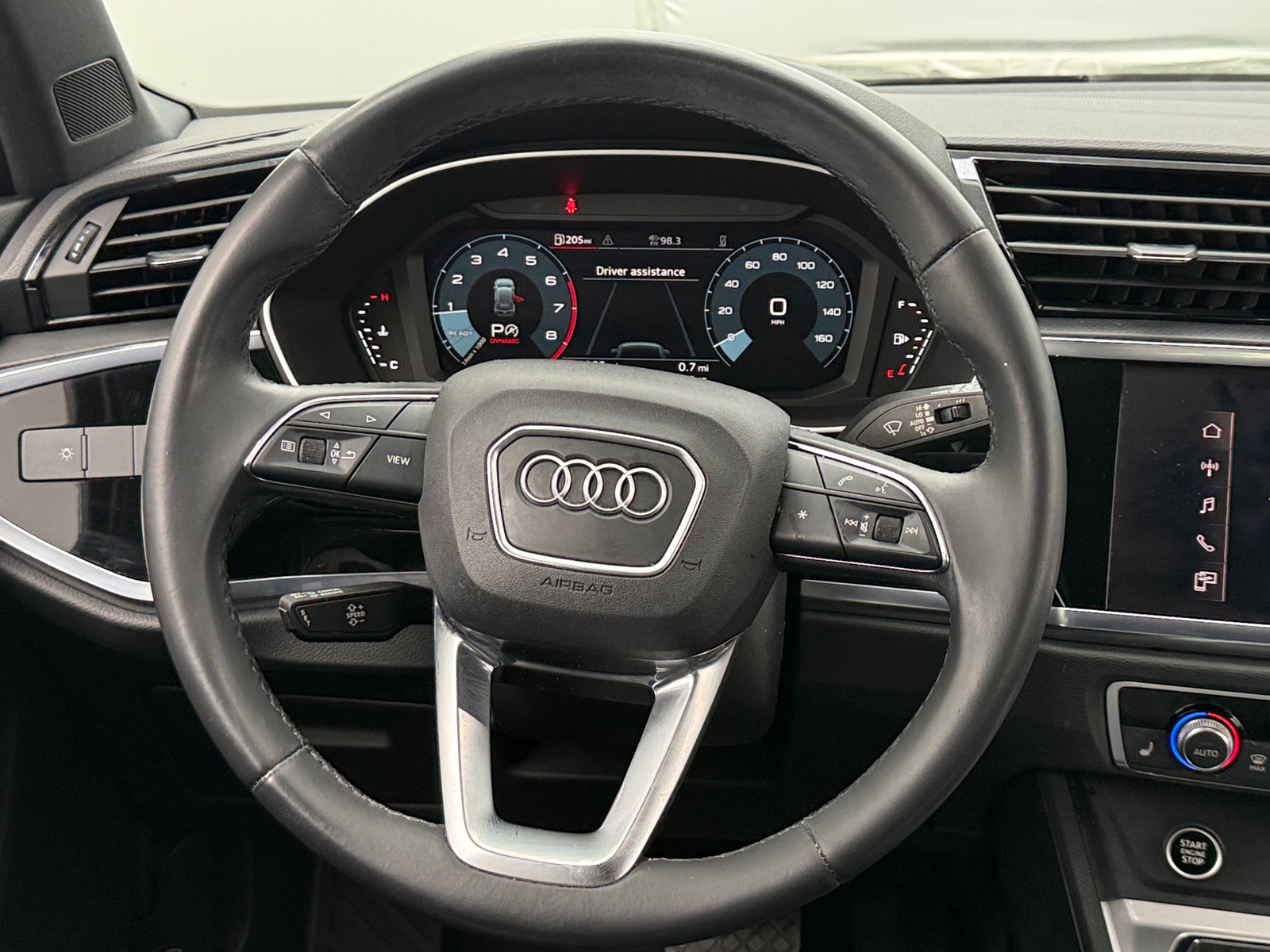 Thumbnail: 2022 Audi Q3 - 4