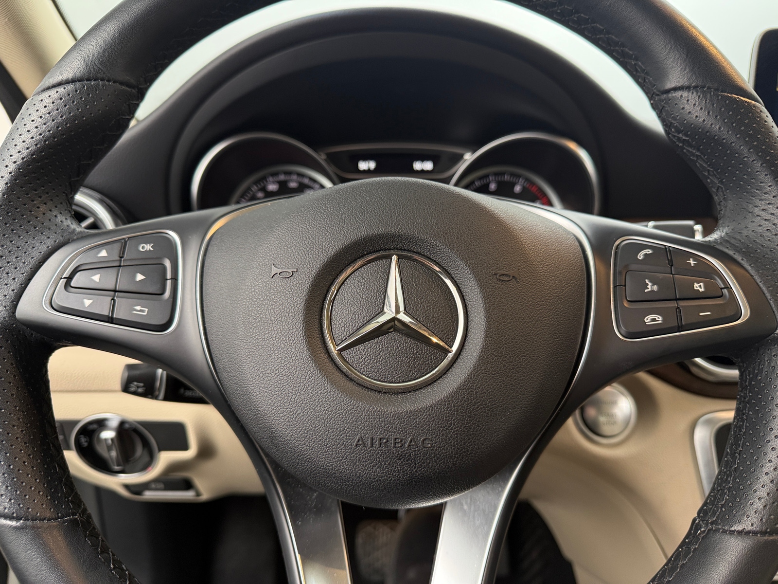 Thumbnail: 2019 Mercedes-Benz GLA - 4