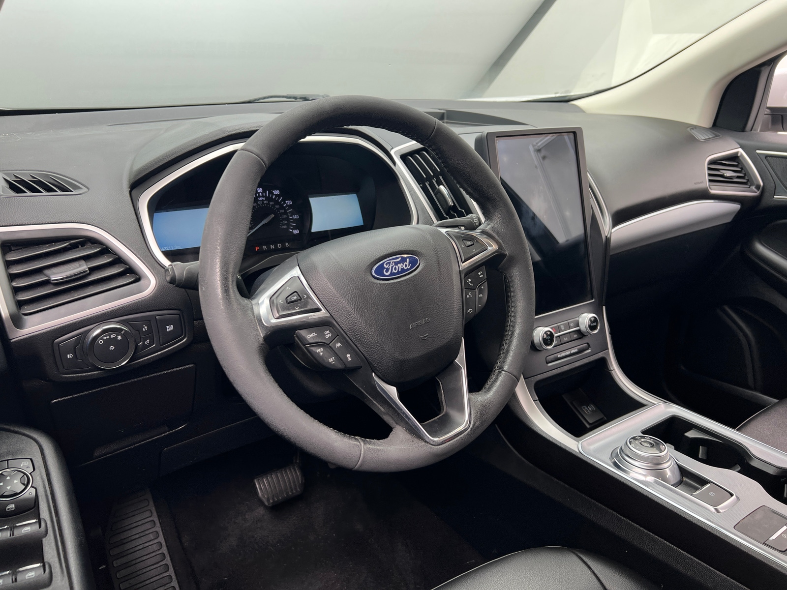 Thumbnail: 2021 Ford Edge - 4
