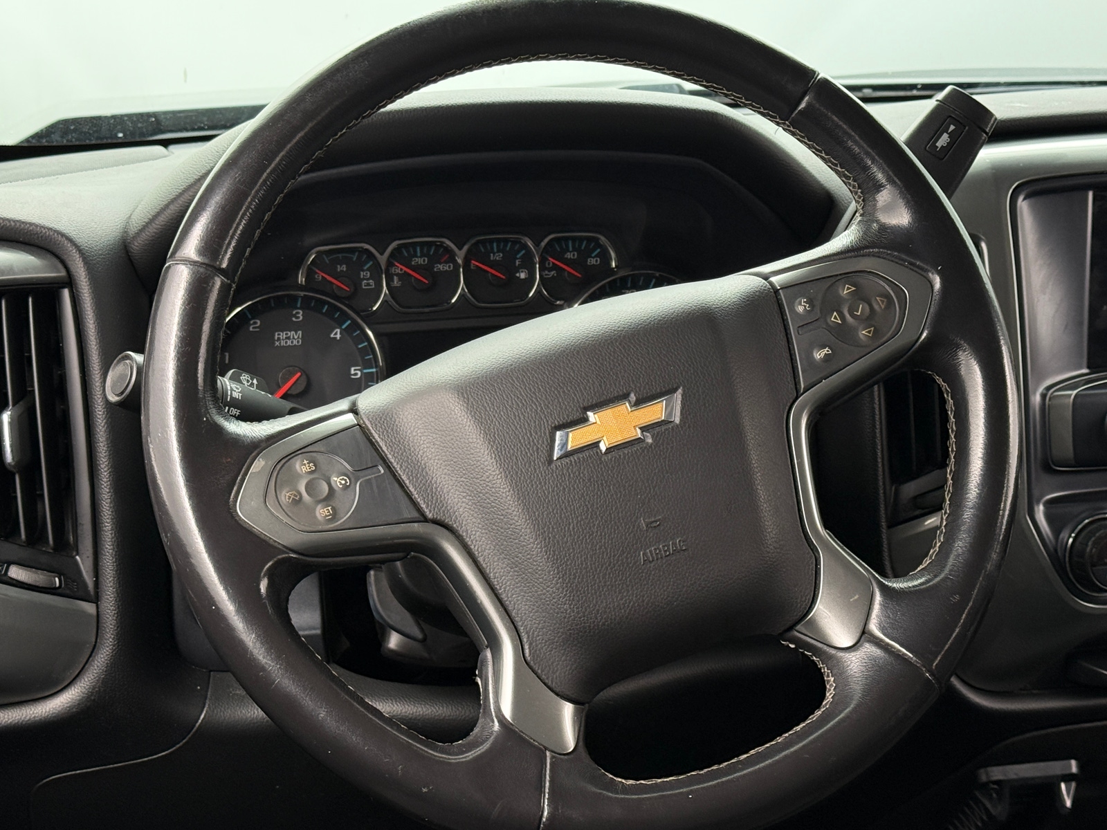 Thumbnail: 2018 Chevrolet Silverado 1500 - 5