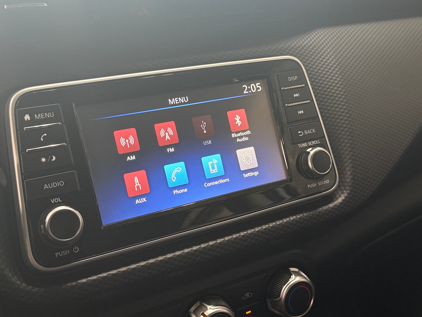 Thumbnail: 2022 Nissan Kicks - 4