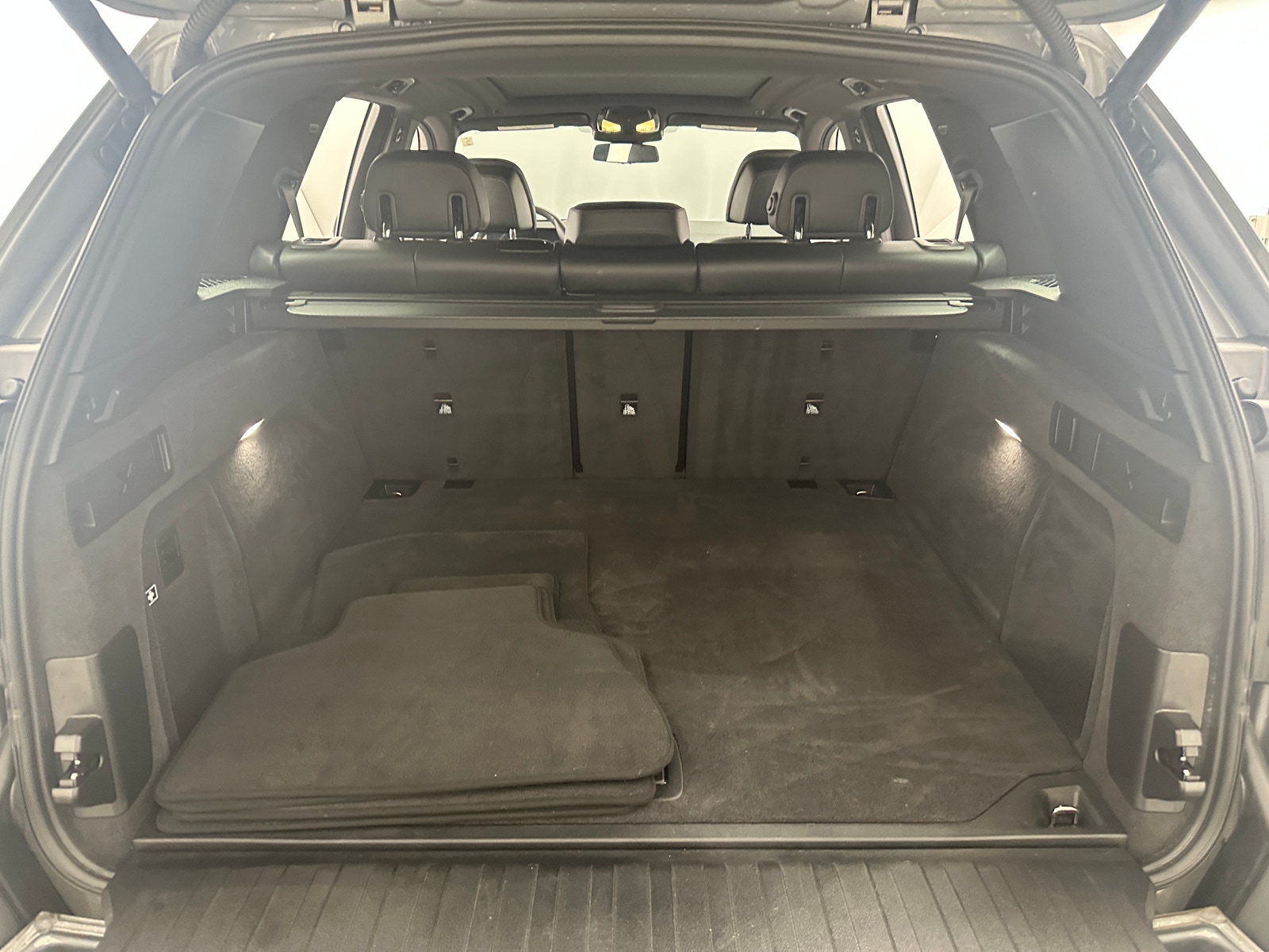 Thumbnail: 2025 BMW X5 - 6