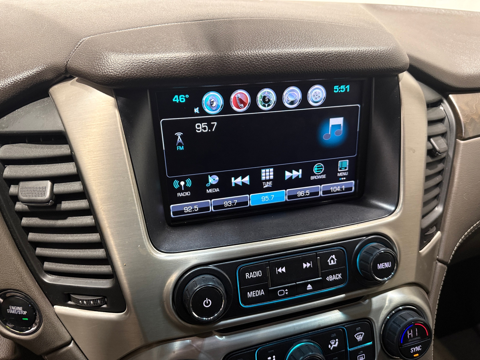 Thumbnail: 2018 GMC Yukon XL - 3