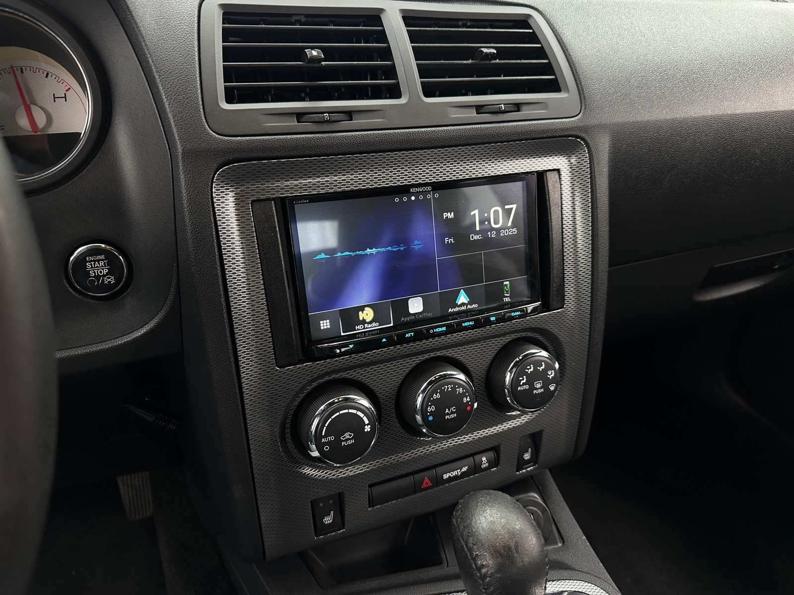 Thumbnail: 2012 Dodge Challenger - 3