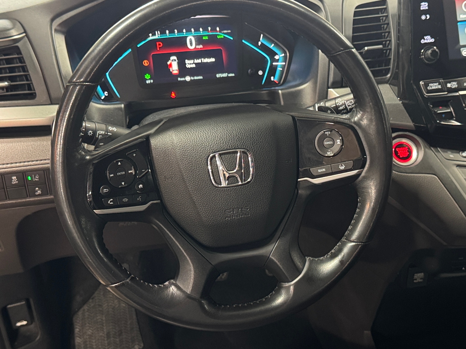 Thumbnail: 2018 Honda Odyssey - 4